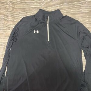 Under Armour XL heat gear pull over. Pet friendly house and smoke free.